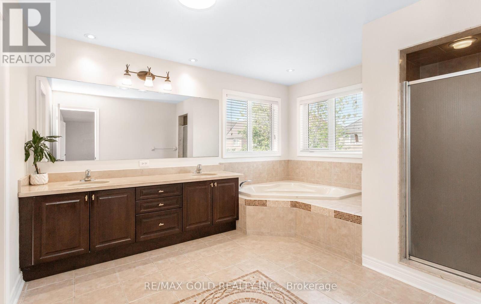 3129 Gladish Grove, Mississauga (Churchill Meadows), Ontario  L5M 0C3 - Photo 25 - W12934122