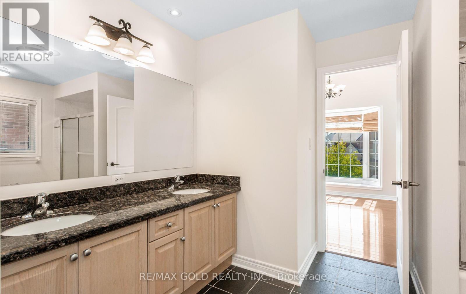 3129 Gladish Grove, Mississauga (Churchill Meadows), Ontario  L5M 0C3 - Photo 35 - W12934122