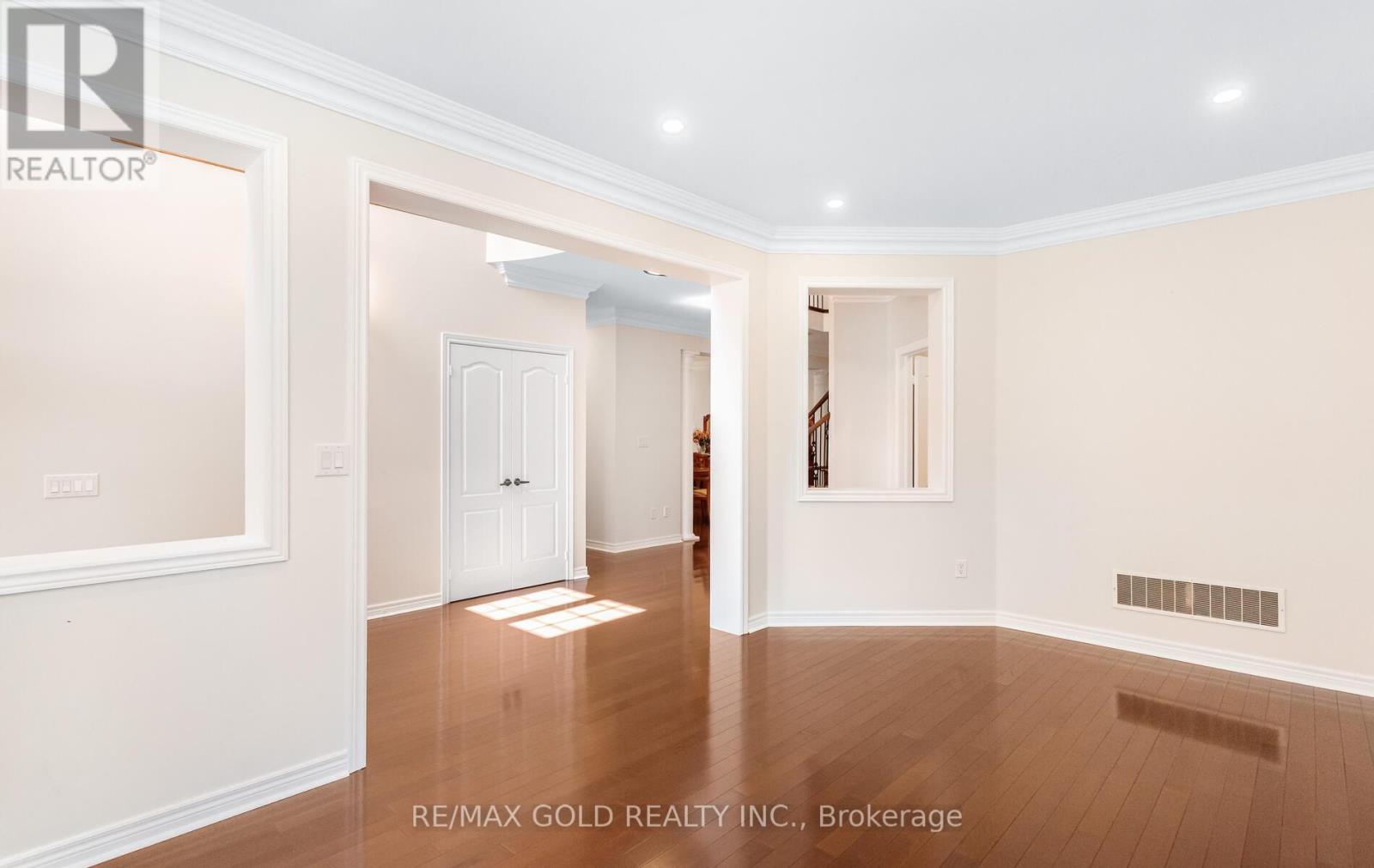 3129 Gladish Grove, Mississauga (Churchill Meadows), Ontario  L5M 0C3 - Photo 6 - W12934122