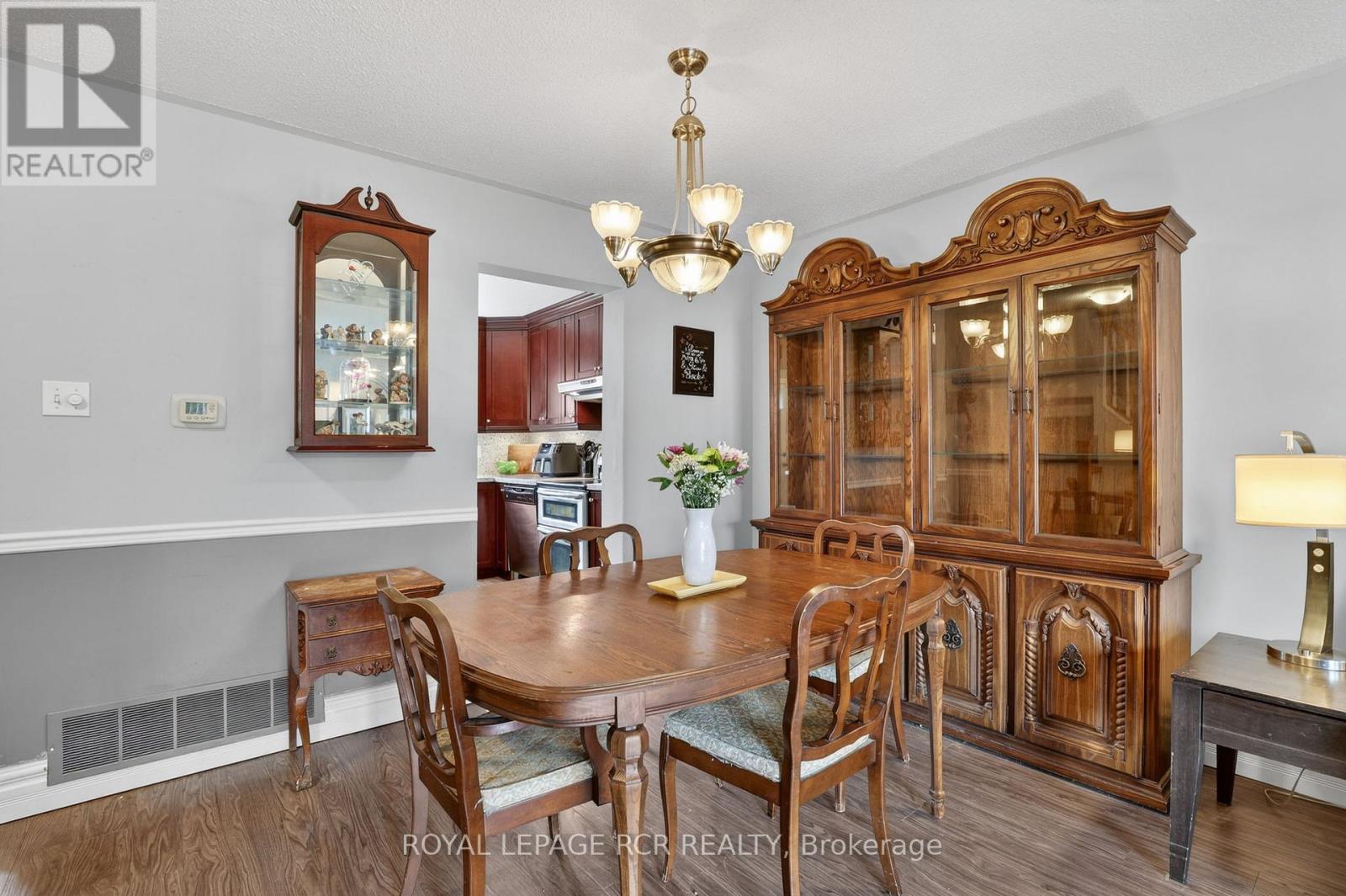 12 - 2825 Gananoque Drive, Mississauga, Ontario  L5N 1V6 - Photo 15 - W12934138