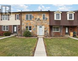 12 - 2825 GANANOQUE DRIVE, Mississauga, Ontario