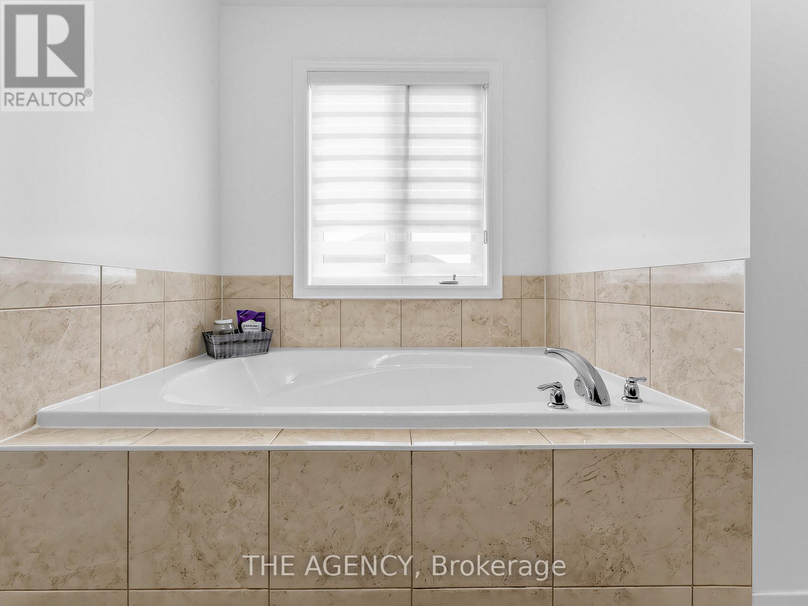 57 Morningside Drive, Halton Hills, Ontario  L7G 0H6 - Photo 34 - W12934196