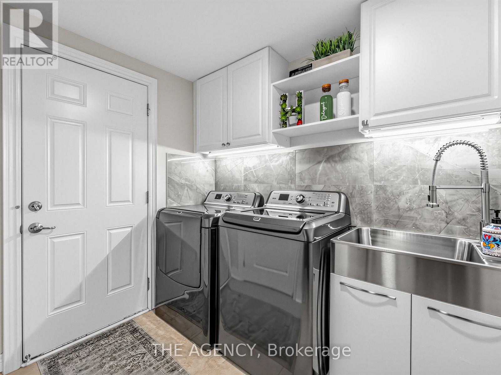 57 Morningside Drive, Halton Hills, Ontario  L7G 0H6 - Photo 6 - W12934196