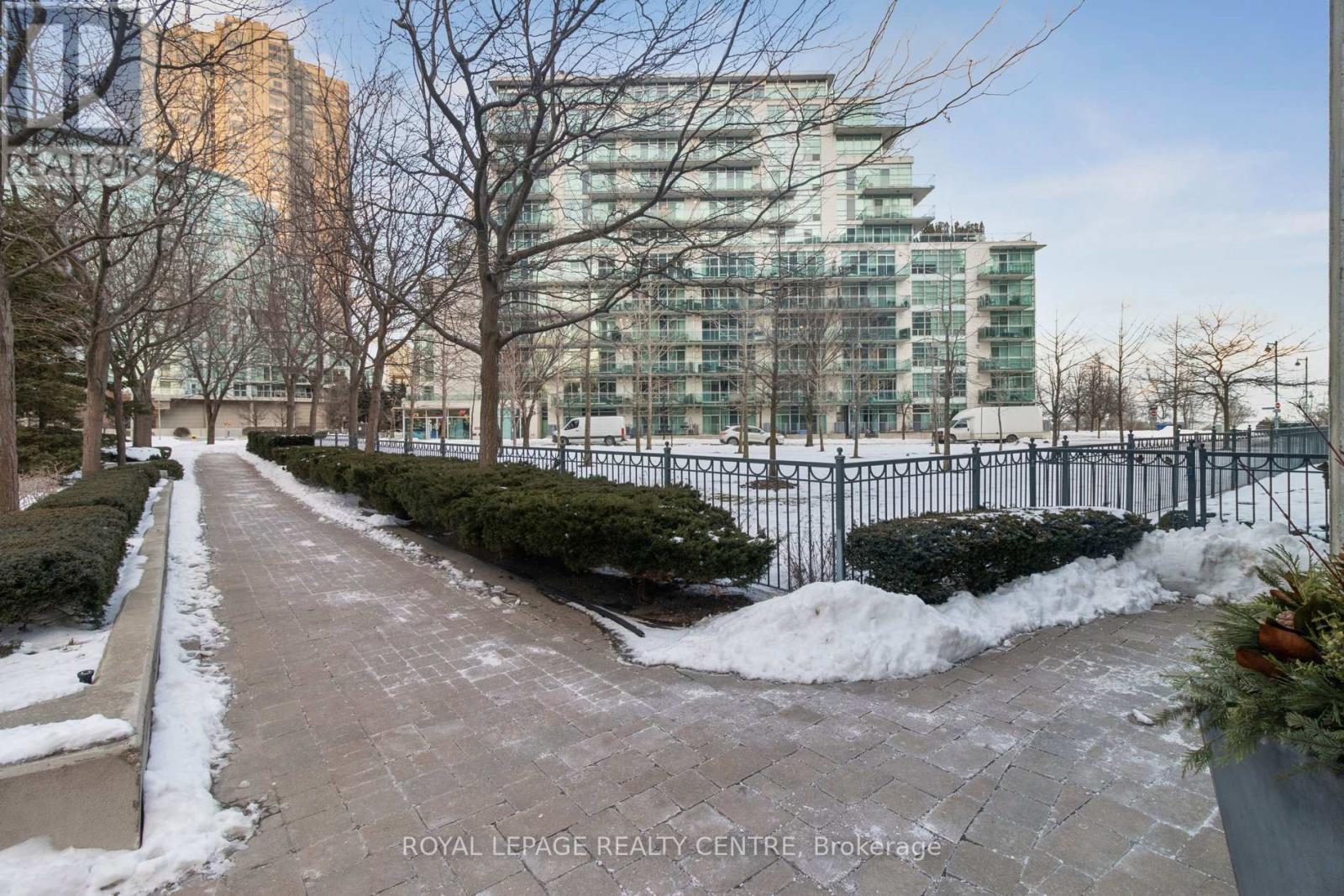 220 - 2095 Lake Shore Boulevard W, Toronto, Ontario  M8V 4G4 - Photo 34 - W12934214