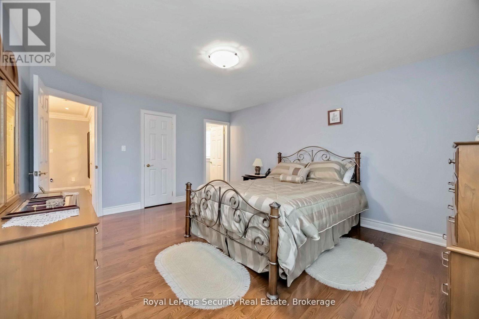 27 Gaydon Avenue, Toronto (Humberlea-Pelmo Park), Ontario  M9M 1G6 - Photo 26 - W12934222