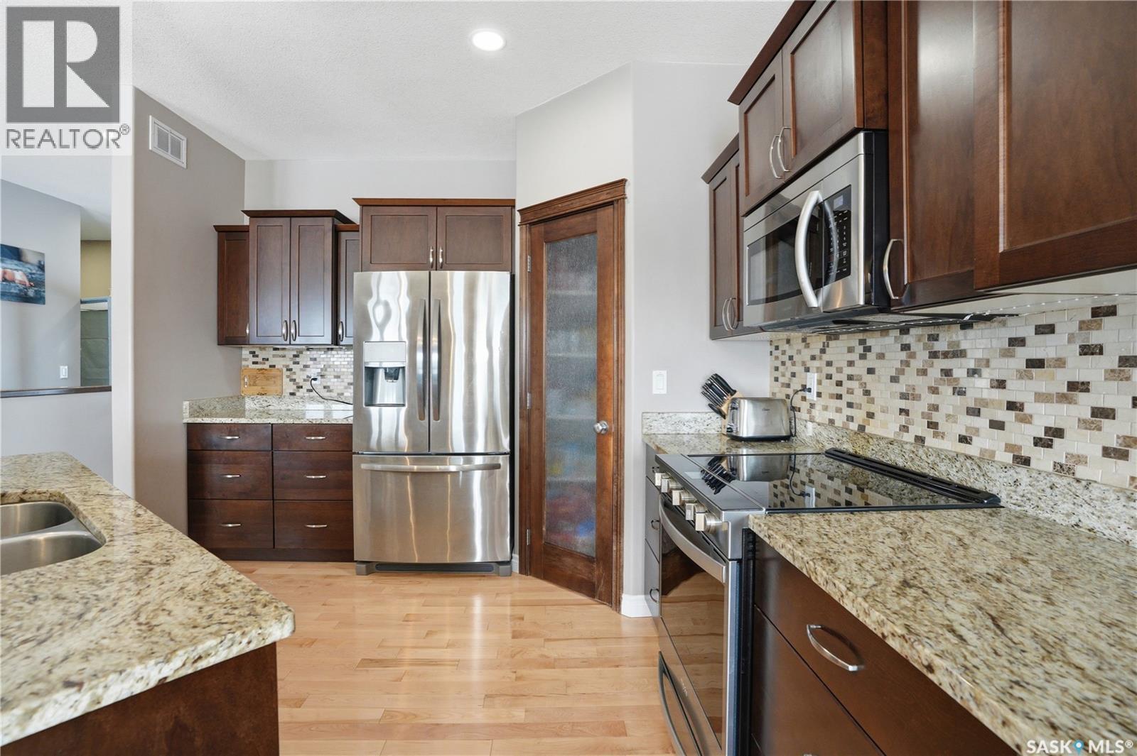 234 Greenfield Crescent, Saskatoon, Saskatchewan  S7R 0B6 - Photo 9 - SK031553