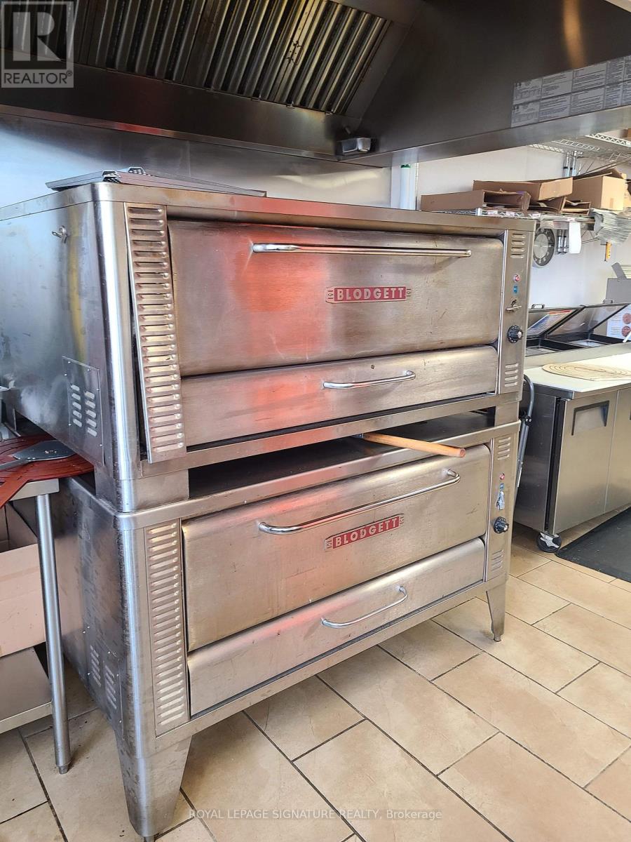 752 Queen Street E, St. Marys, Ontario  N4X 1G2 - Photo 12 - X12934100