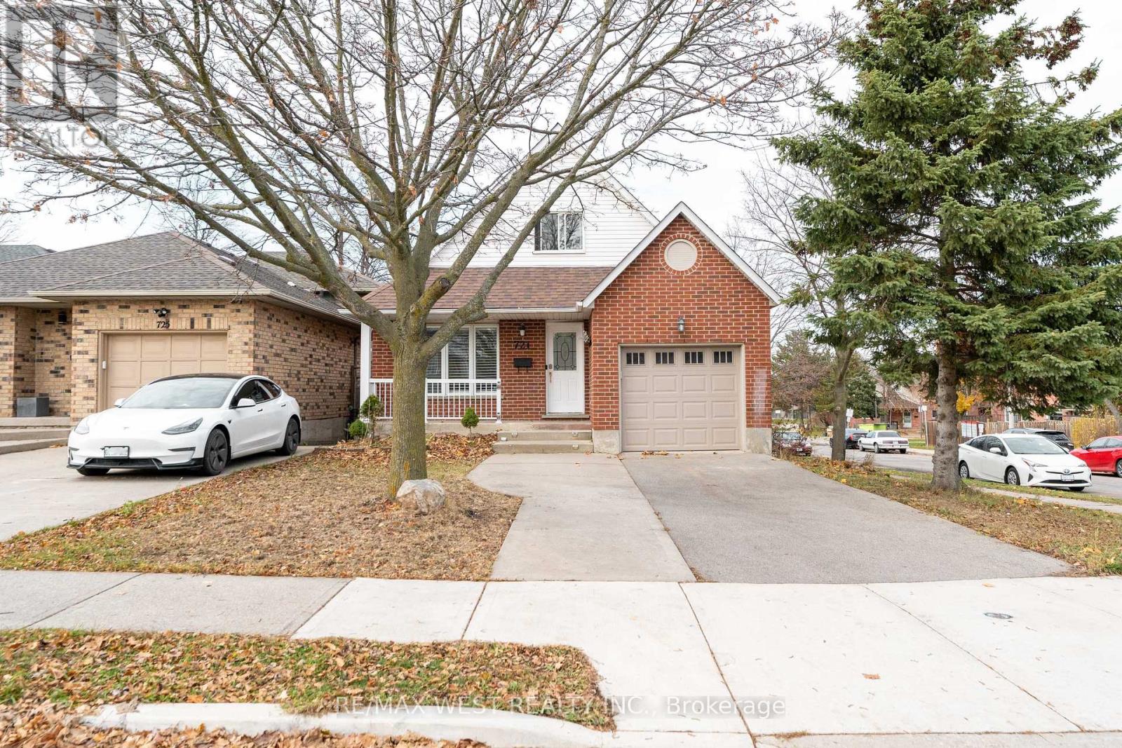 721 ACADIA DRIVE, Hamilton, Ontario