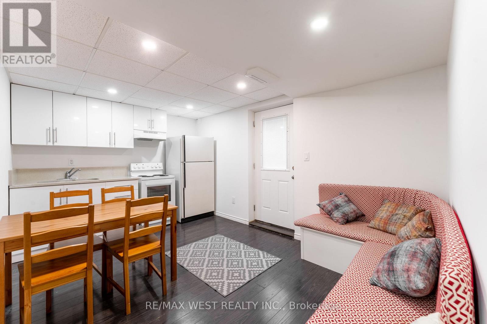 721 Acadia Drive, Hamilton, Ontario  L8W 3V2 - Photo 27 - X12934184