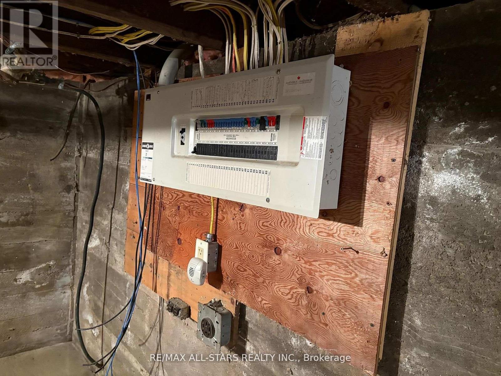 77 Bobcaygeon Road, Minden Hills, Ontario  K0M 2K0 - Photo 34 - X12934192