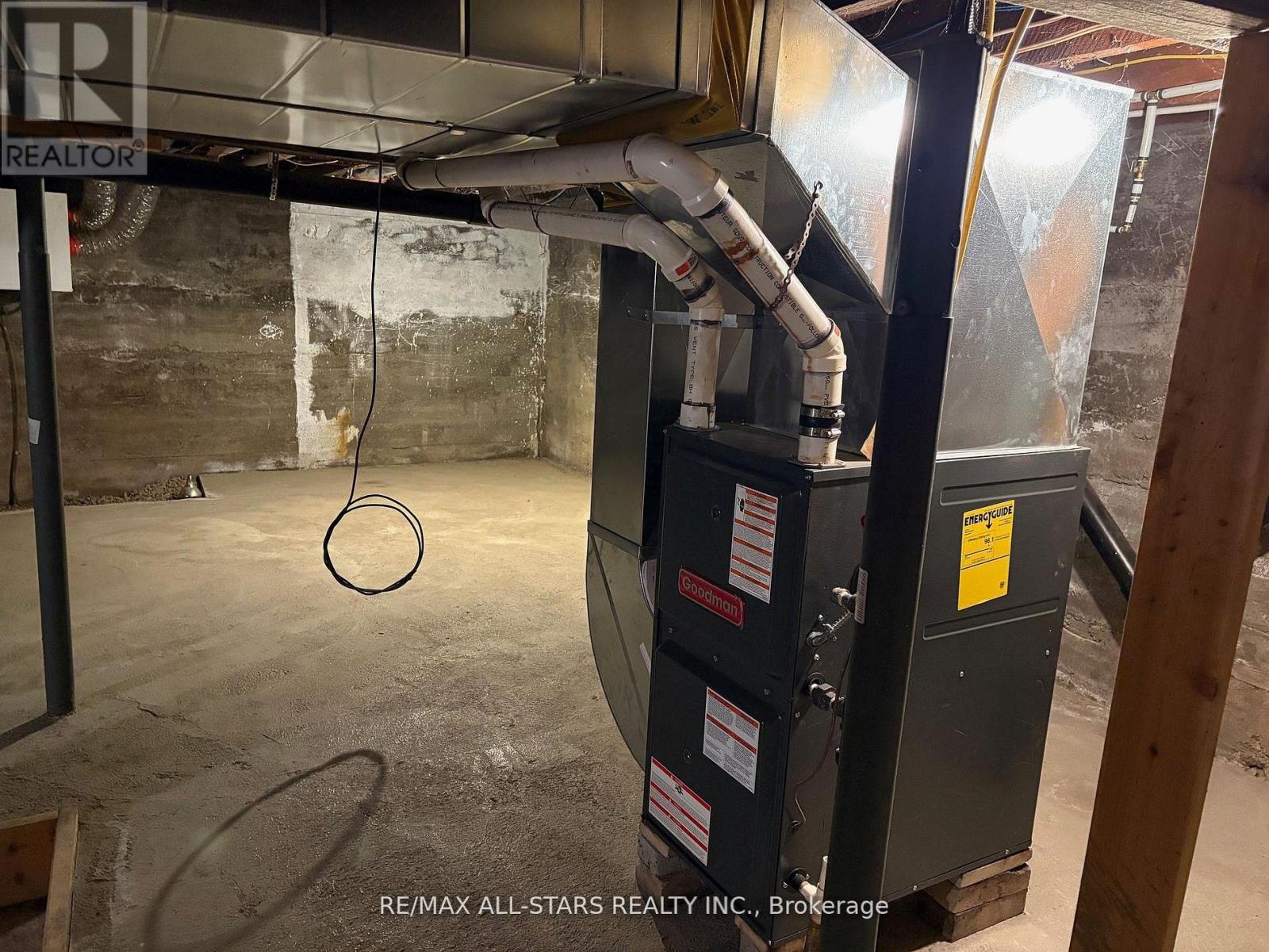 77 Bobcaygeon Road, Minden Hills, Ontario  K0M 2K0 - Photo 35 - X12934192