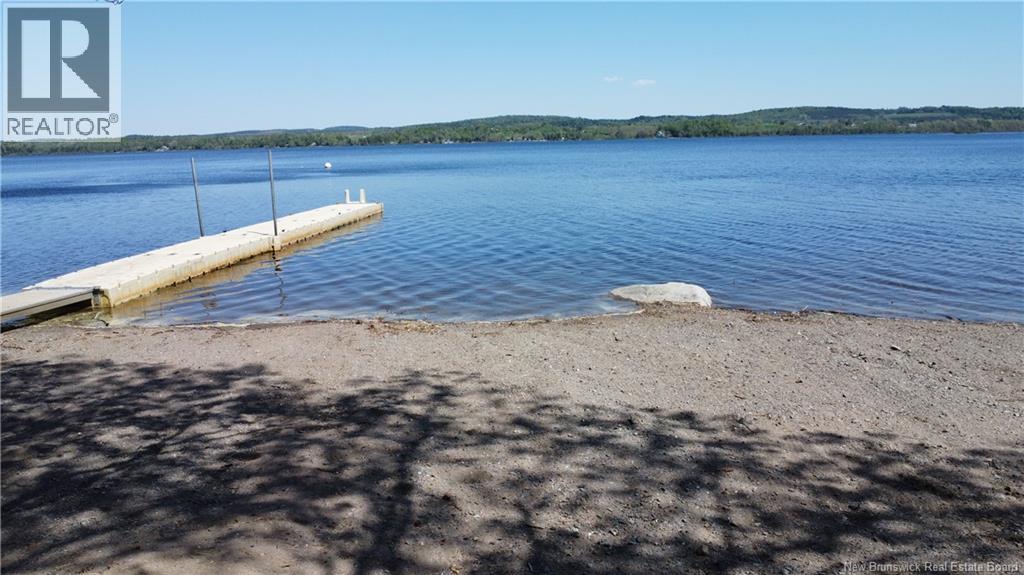 6577 Route 102, Oak Point, New Brunswick  E5M 2G9 - Photo 11 - NB135538