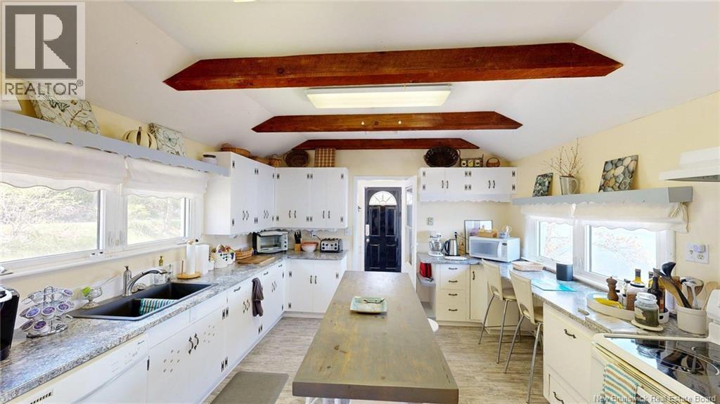 6577 Route 102, Oak Point, New Brunswick  E5M 2G9 - Photo 14 - NB135538