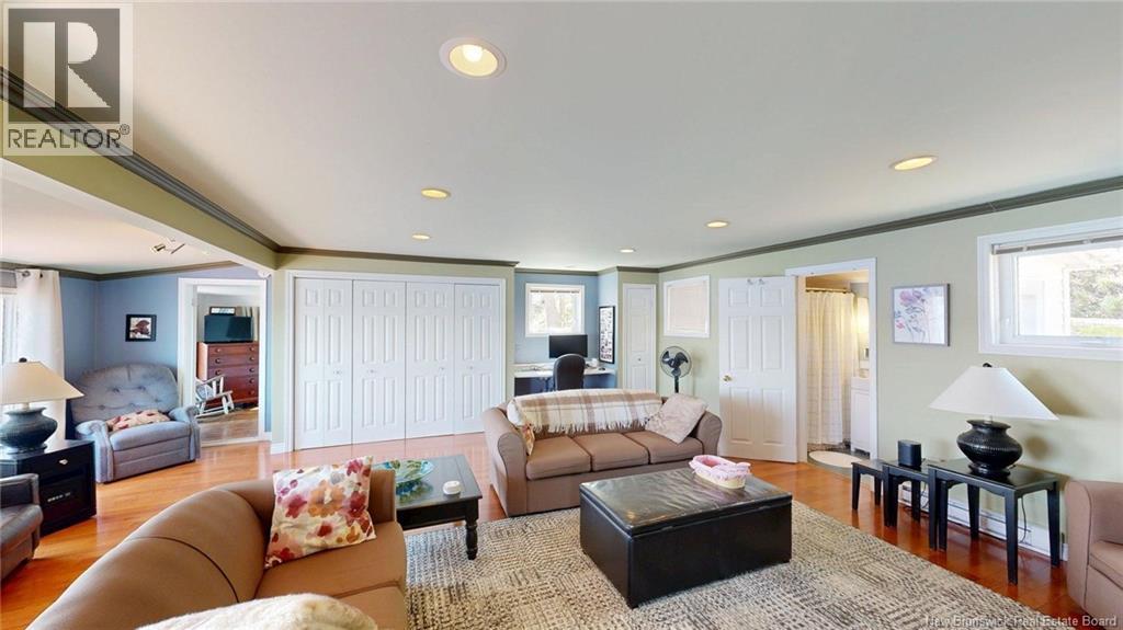 6577 Route 102, Oak Point, New Brunswick  E5M 2G9 - Photo 17 - NB135538