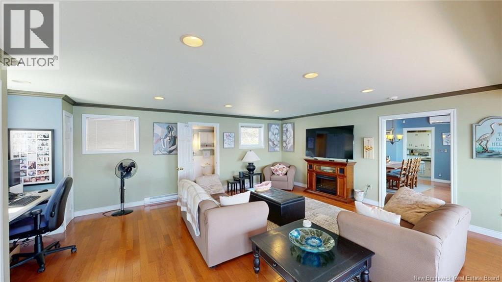 6577 Route 102, Oak Point, New Brunswick  E5M 2G9 - Photo 20 - NB135538