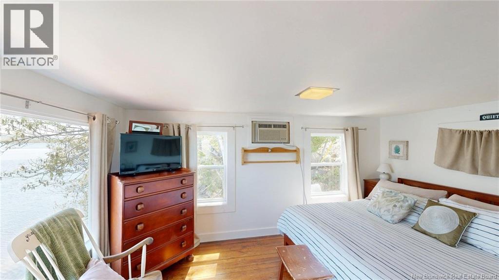 6577 Route 102, Oak Point, New Brunswick  E5M 2G9 - Photo 24 - NB135538