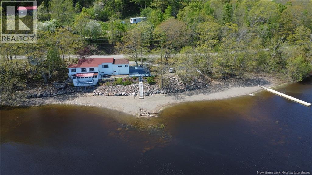 6577 Route 102, Oak Point, New Brunswick  E5M 2G9 - Photo 38 - NB135538