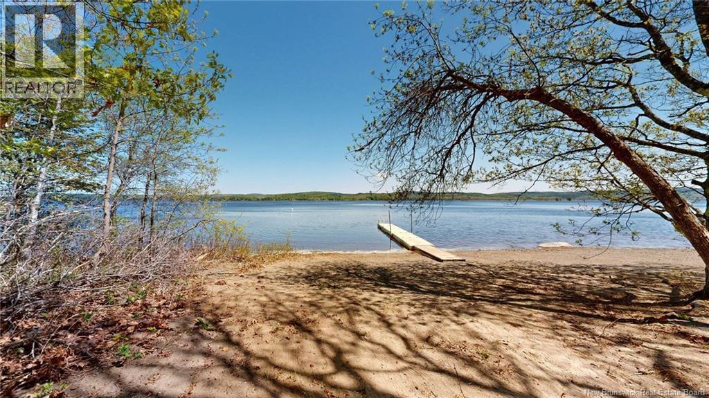 6577 Route 102, Oak Point, New Brunswick  E5M 2G9 - Photo 45 - NB135538
