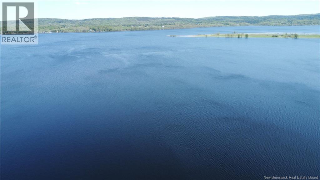6577 Route 102, Oak Point, New Brunswick  E5M 2G9 - Photo 6 - NB135538