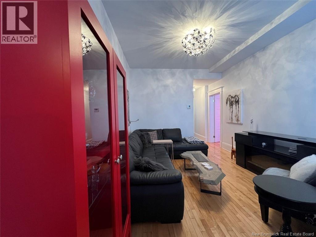 87 De L'Église Street, Edmundston, New Brunswick  E3V 1J6 - Photo 5 - NB135319