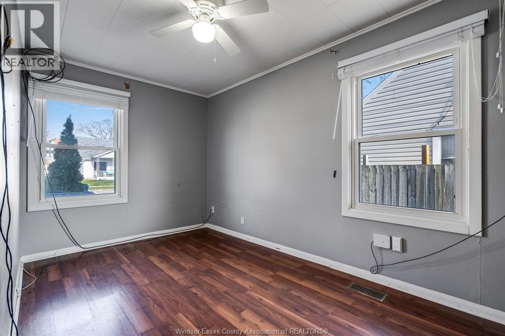 3759 Whitney, Windsor, Ontario  N9C 2C5 - Photo 11 - 26006464