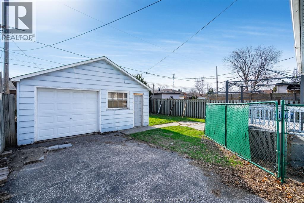 3759 Whitney, Windsor, Ontario  N9C 2C5 - Photo 19 - 26006464