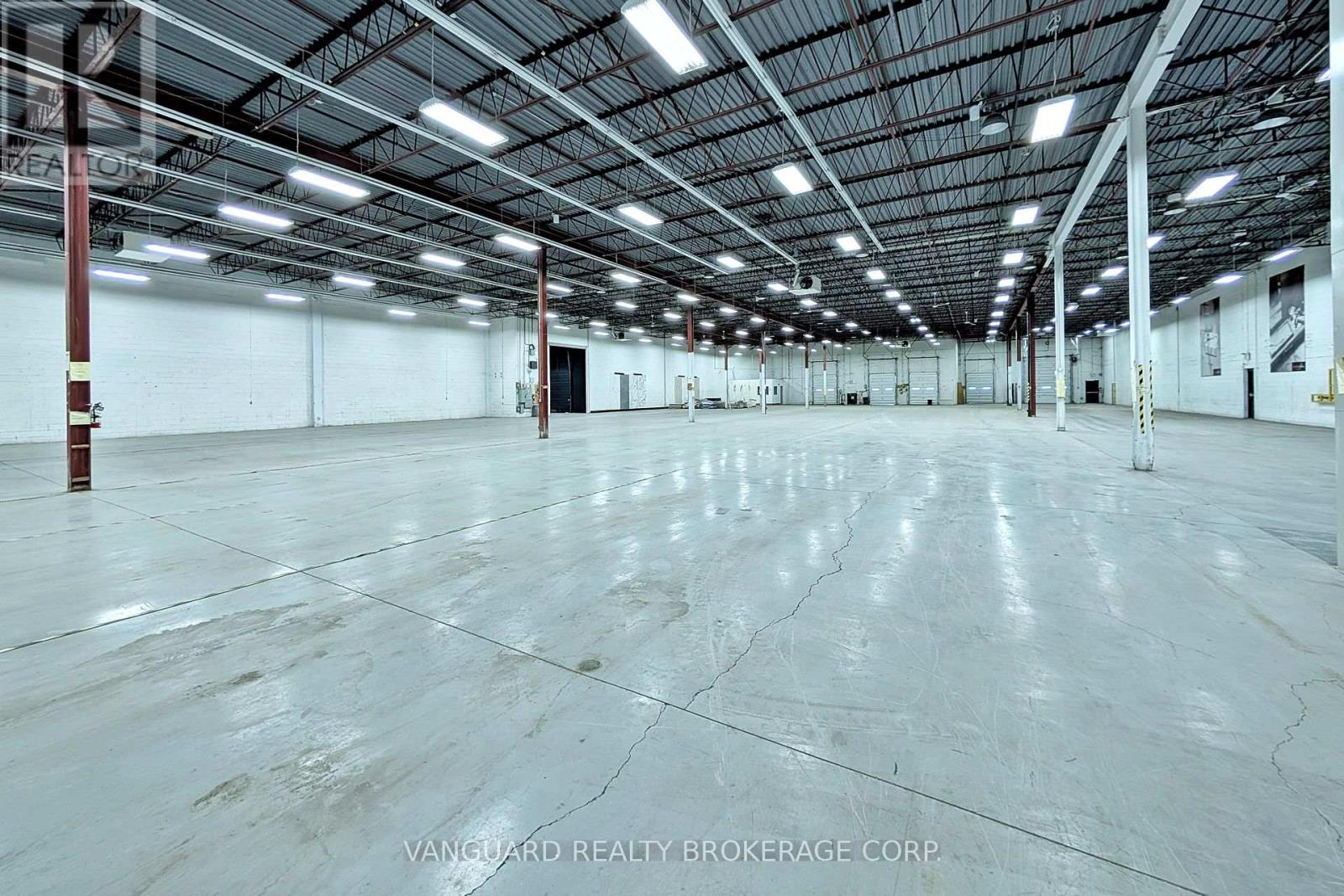 3 - 7941 Jane Street, Vaughan, Ontario  L4K 4L6 - Photo 4 - N12718084