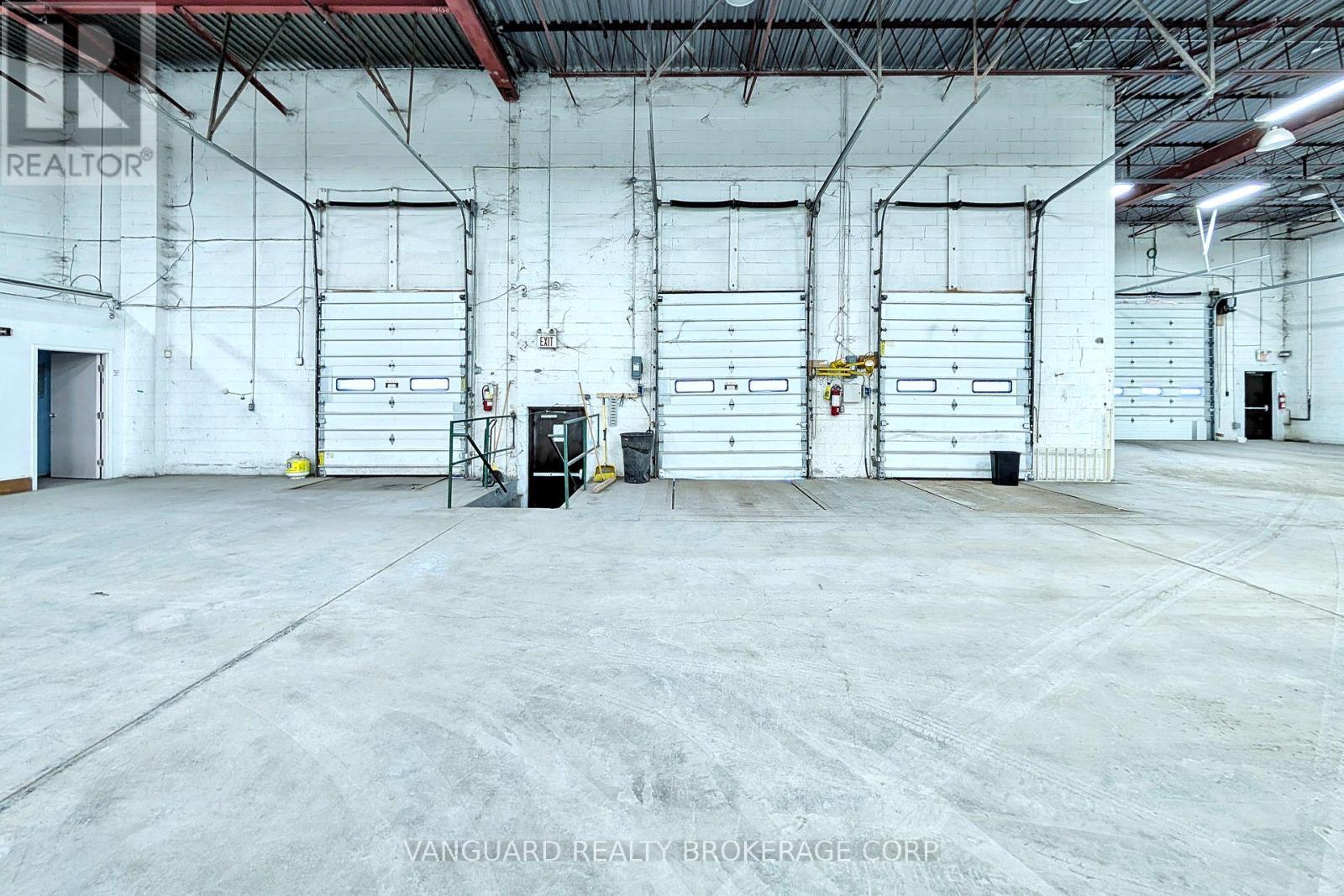 3 - 7941 Jane Street, Vaughan, Ontario  L4K 4L6 - Photo 5 - N12718084