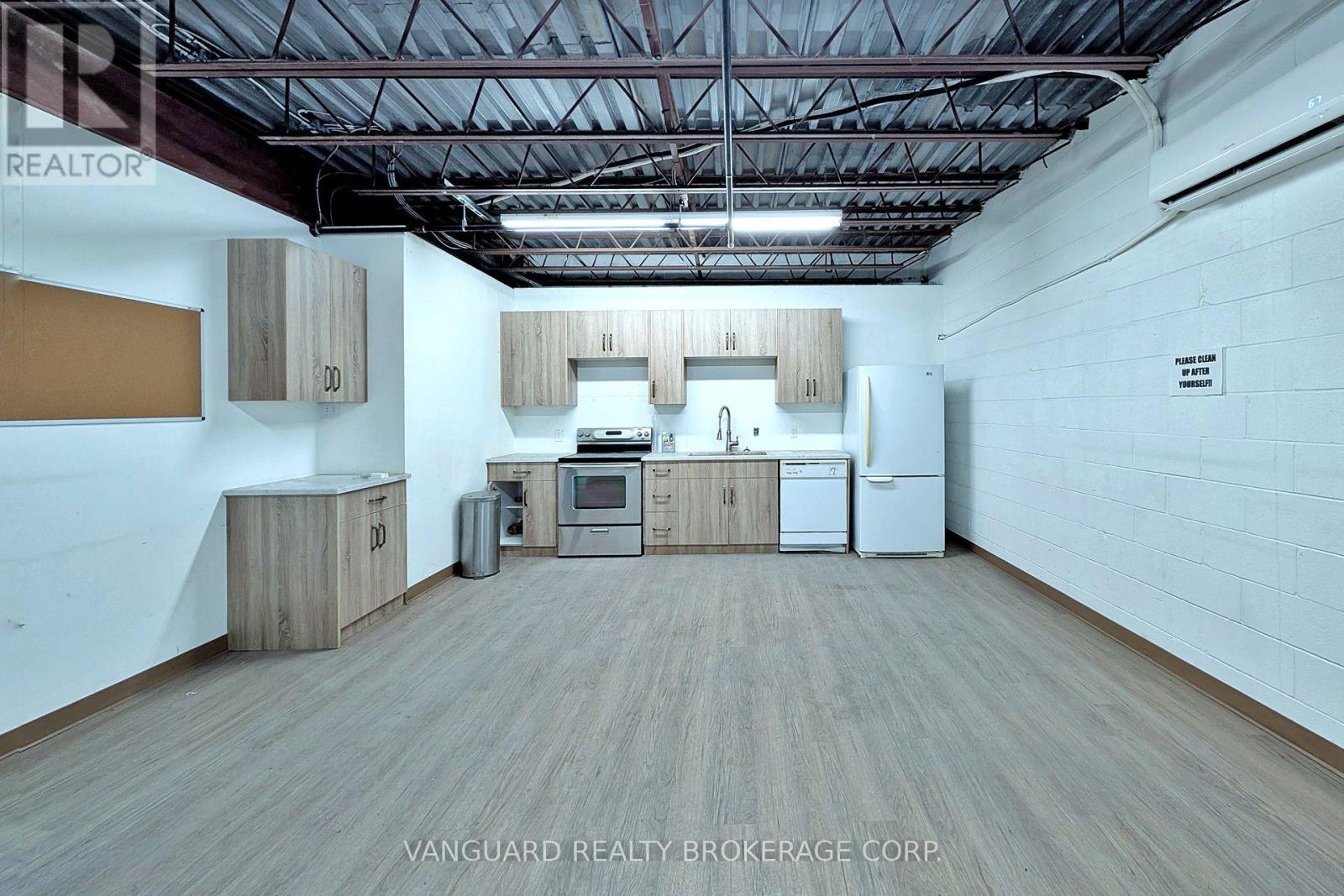 3 - 7941 Jane Street, Vaughan, Ontario  L4K 4L6 - Photo 11 - N12718084