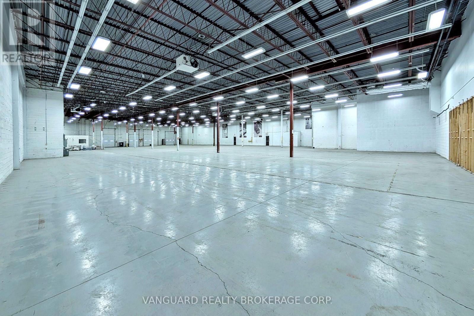 3 - 7941 Jane Street, Vaughan, Ontario  L4K 4L6 - Photo 3 - N12718084