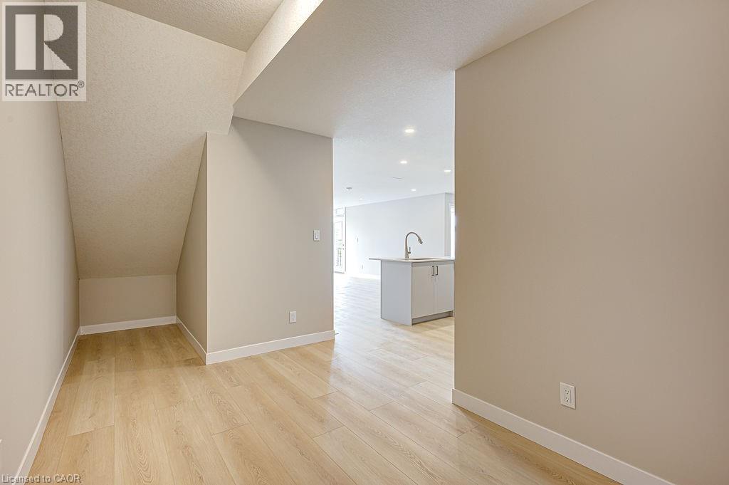 166 Astor Crescent Unit# 203, New Hamburg, Ontario  N3A 2B8 - Photo 13 - 40816019