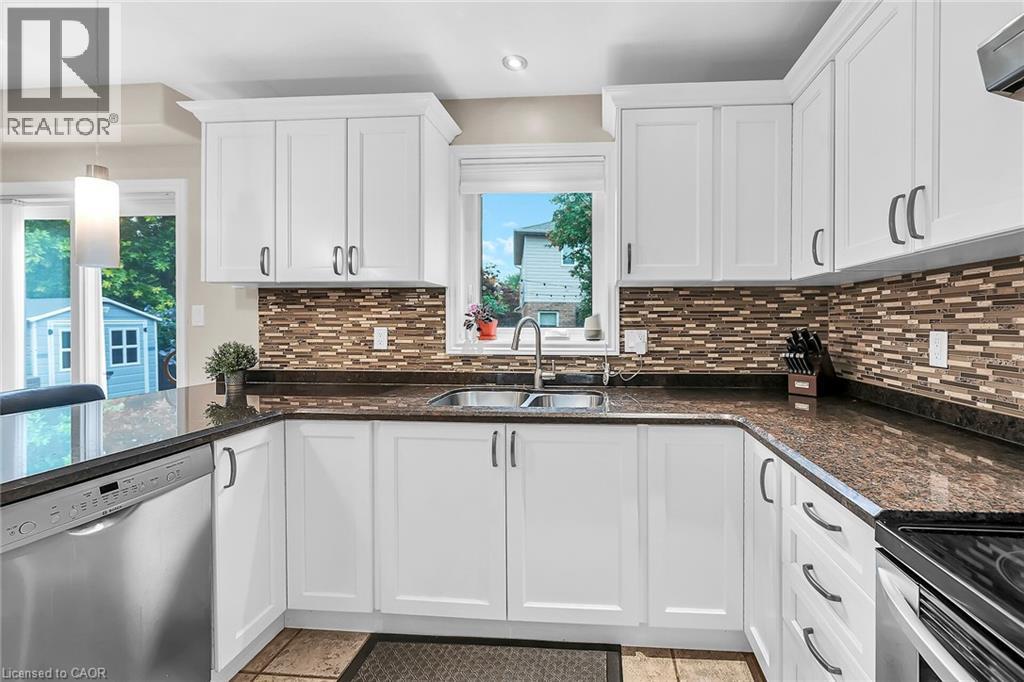 2371 Pathfinder Drive, Burlington, Ontario  L7L 6N8 - Photo 12 - 40816008