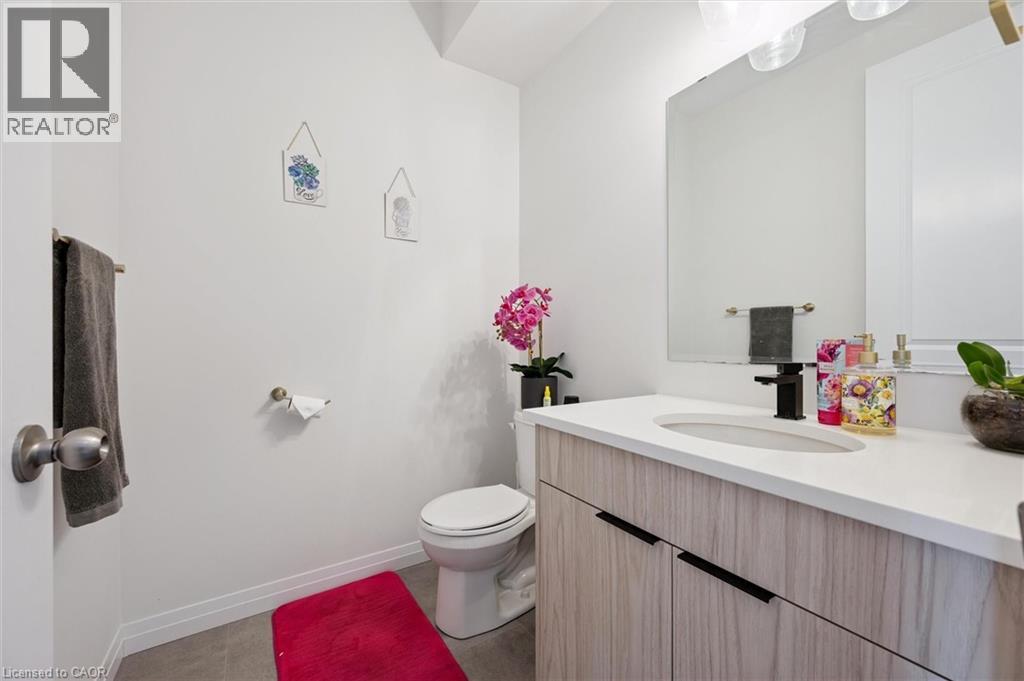 972 Stonecliffe Walk Unit# 18, Kitchener, Ontario  N2P 0K5 - Photo 10 - 40792292