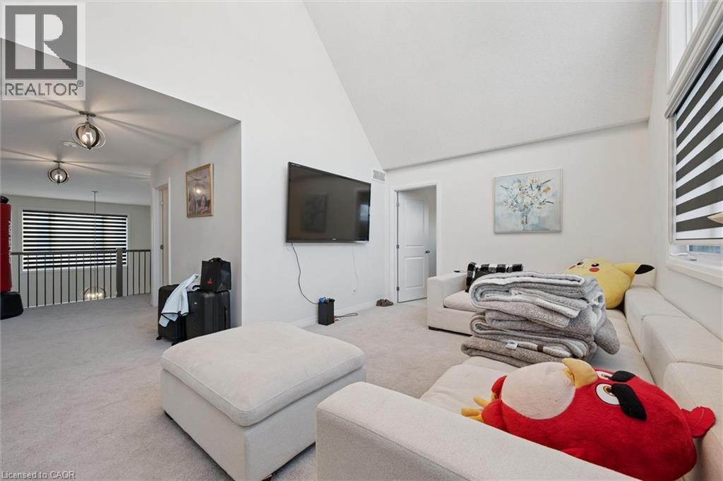 972 Stonecliffe Walk Unit# 18, Kitchener, Ontario  N2P 0K5 - Photo 37 - 40792292