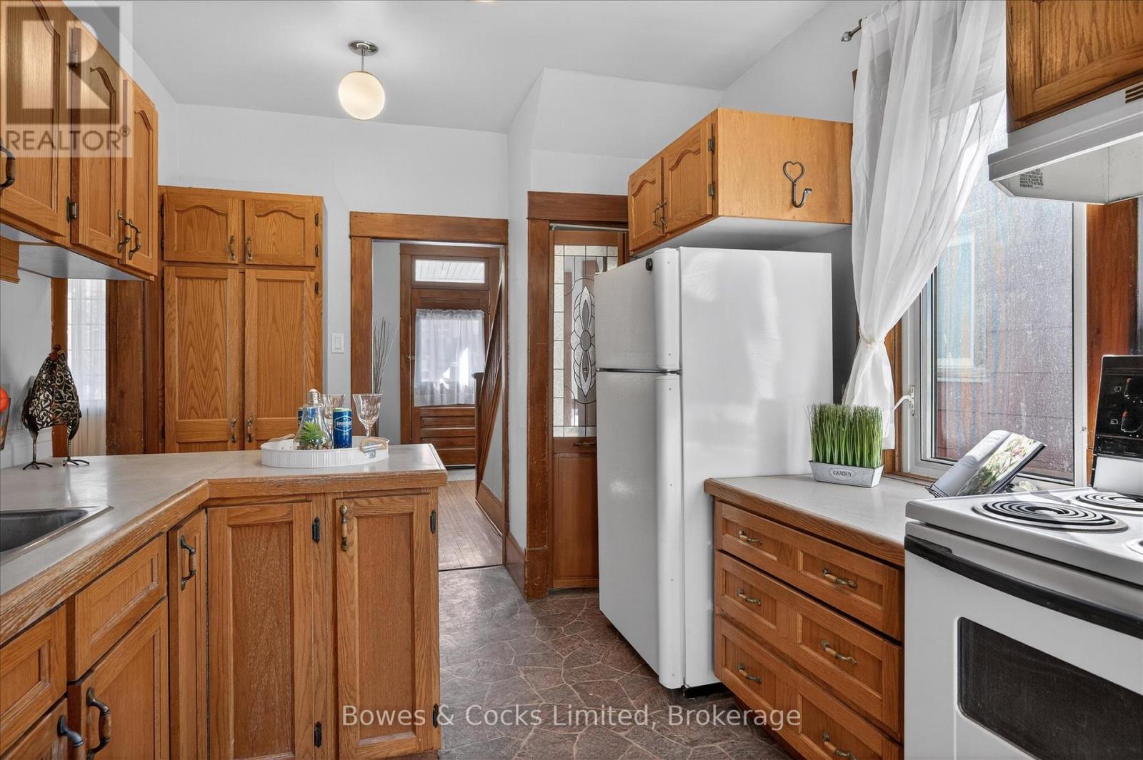 633 Downie Street, Peterborough, Ontario K9H 4K2 - Photo 23 - X12934294