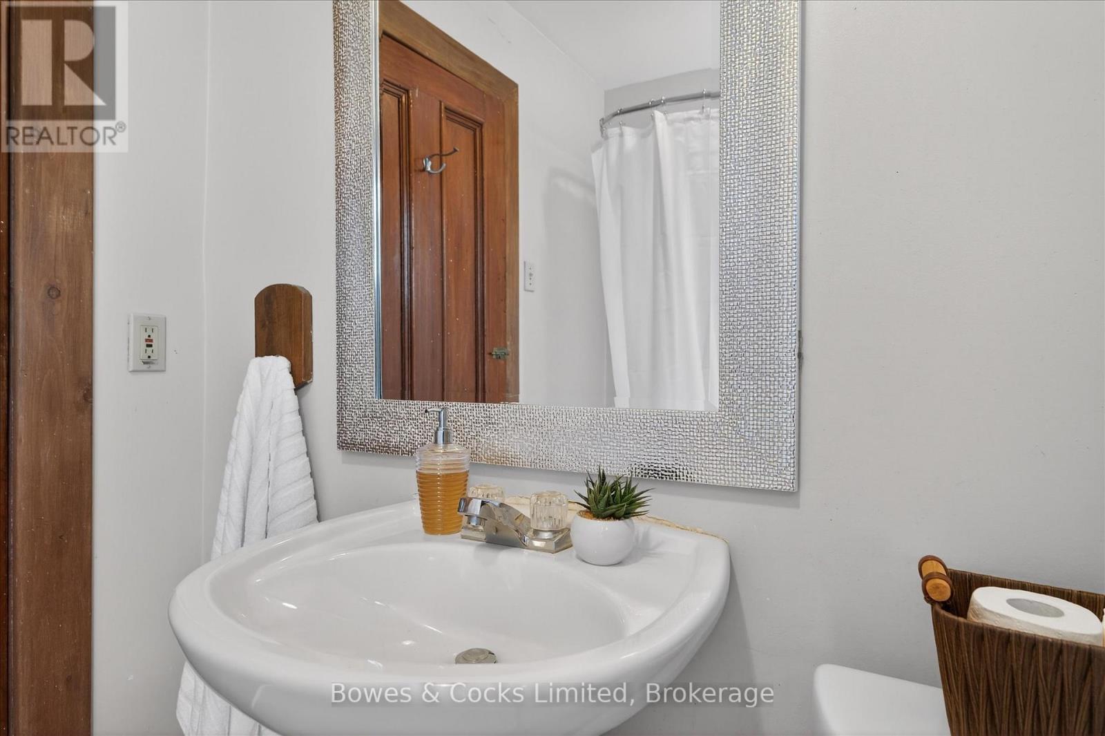 633 Downie Street, Peterborough, Ontario K9H 4K2 - Photo 36 - X12934294