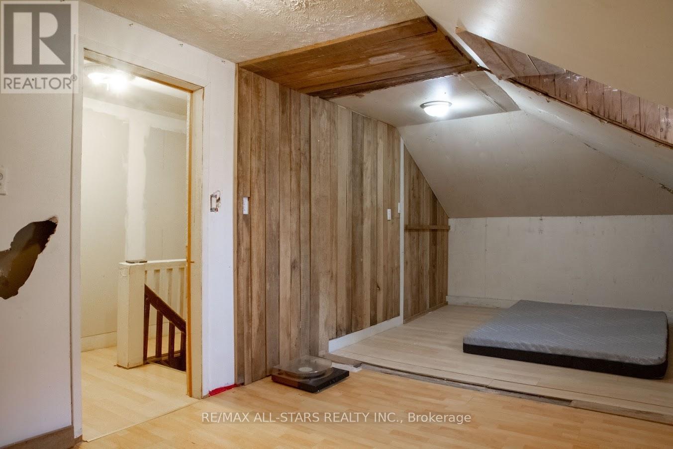 69 Bridge Street, Addington Highlands, Ontario  K0H 1L0 - Photo 14 - X12934476