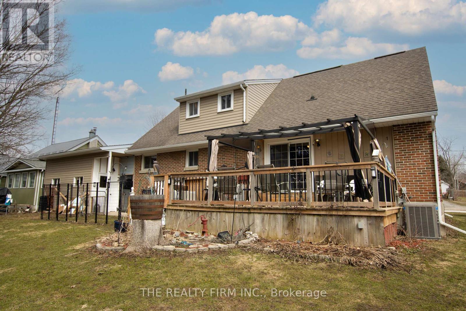 80 Princess Street W, Central Huron, Ontario  N0M 1L0 - Photo 37 - X12934242