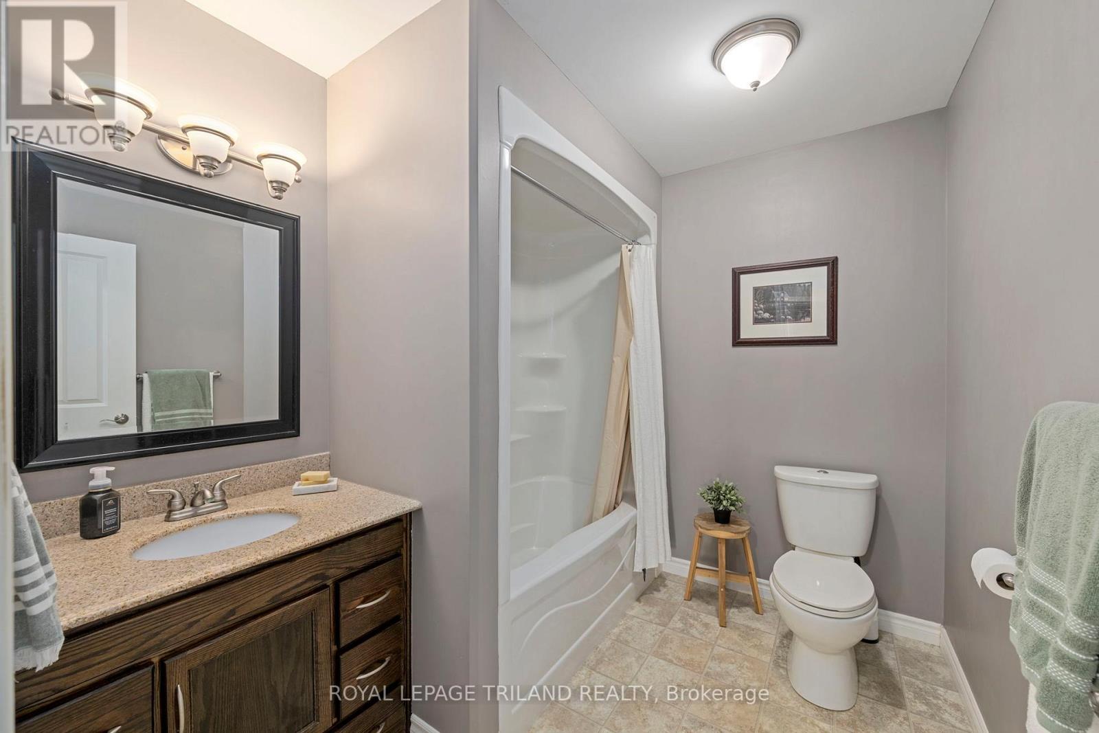 38 Fulton Street, Bayham, Ontario  N0J 1Z0 - Photo 24 - X12934244