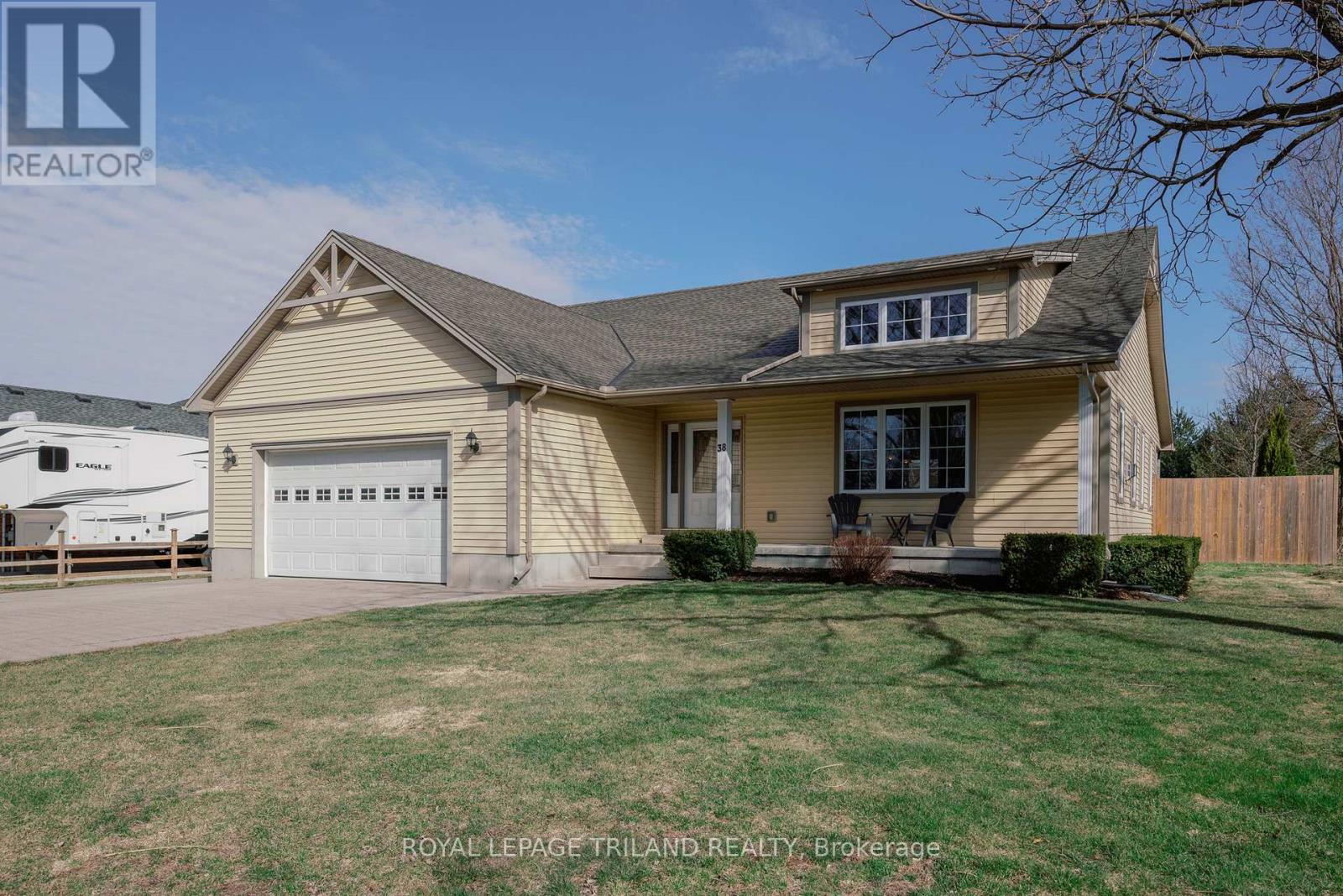 38 Fulton Street, Bayham, Ontario  N0J 1Z0 - Photo 3 - X12934244