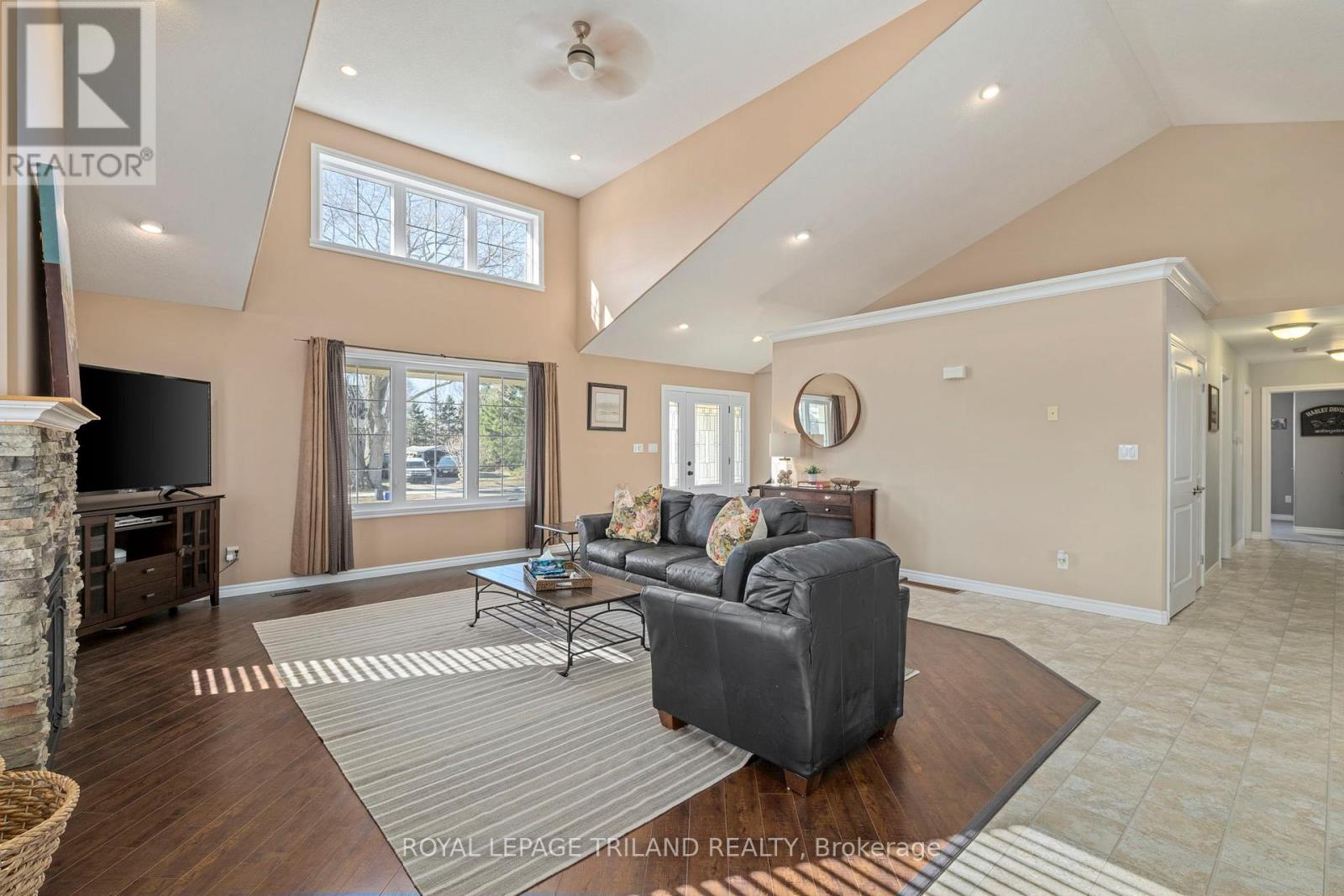 38 Fulton Street, Bayham, Ontario  N0J 1Z0 - Photo 9 - X12934244