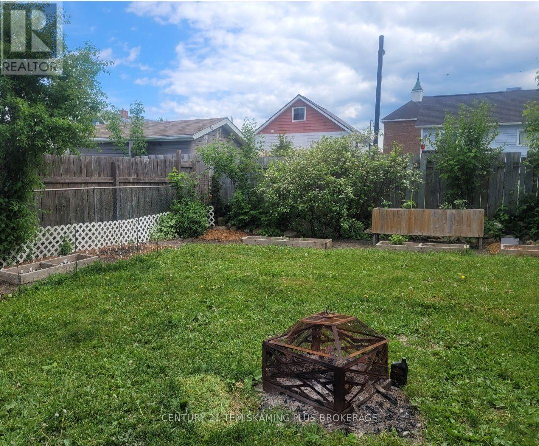 444 Blackwall Street, Temiskaming Shores, Ontario  P0J 1K0 - Photo 5 - T12934522