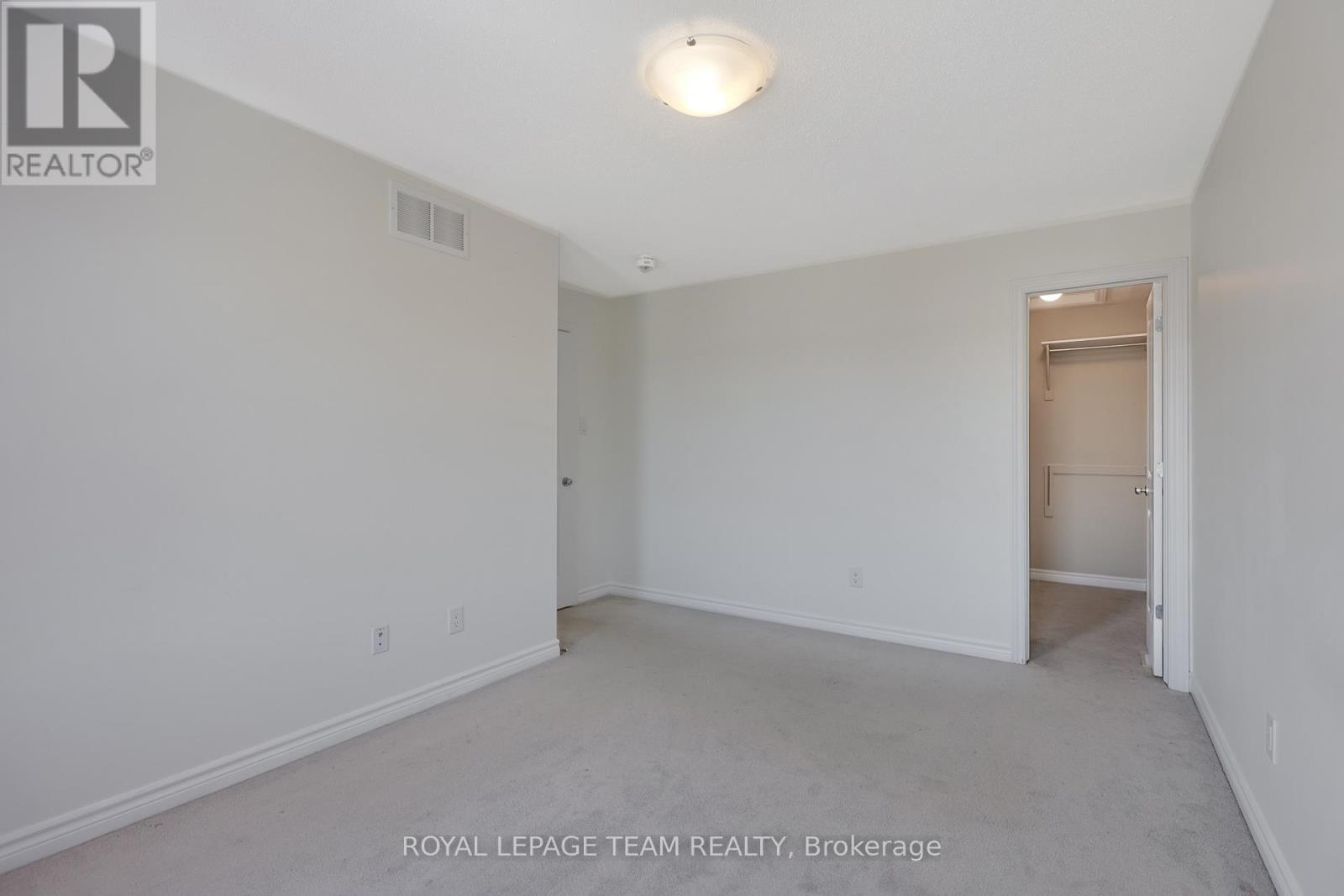 114 Sweetwater Lane, Ottawa, Ontario  K2T 0L1 - Photo 28 - X12934346