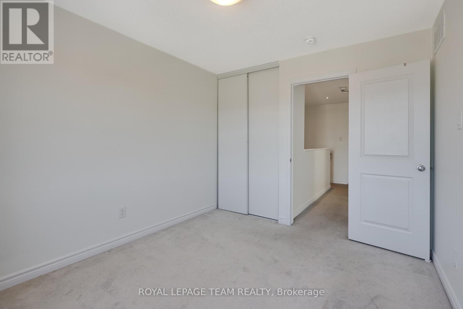 114 Sweetwater Lane, Ottawa, Ontario  K2T 0L1 - Photo 32 - X12934346