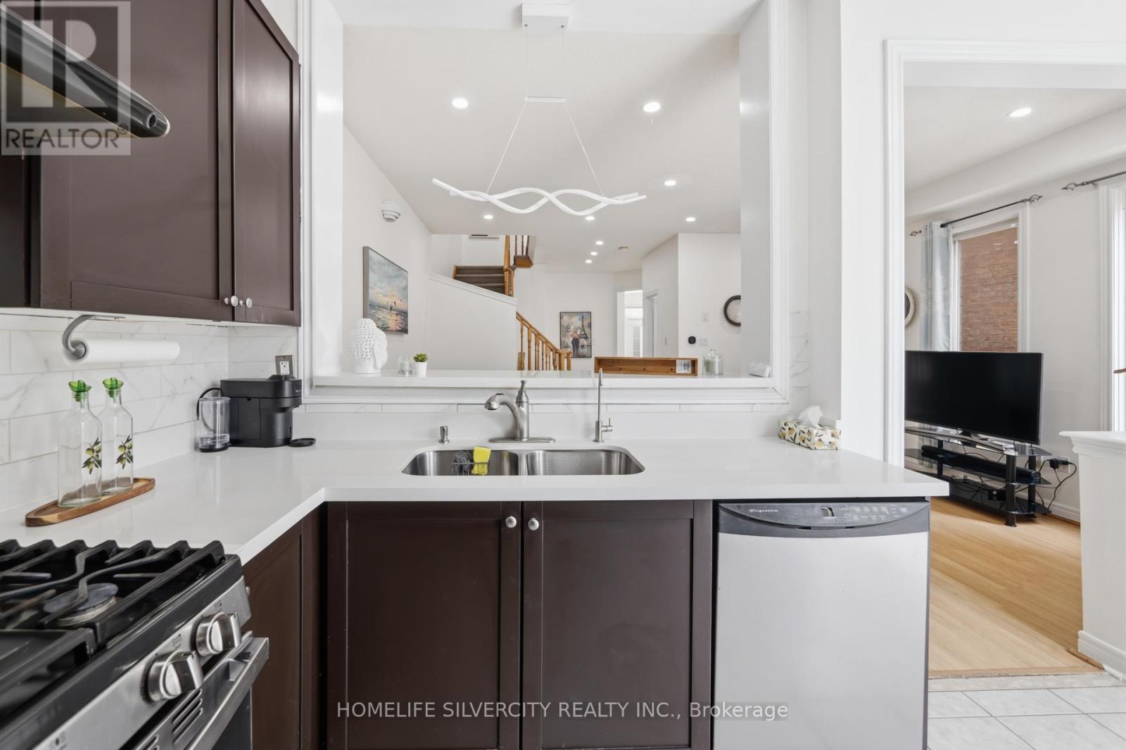 86 Silent Pond Crescent, Brampton, Ontario  L6V 4R6 - Photo 26 - W12933228