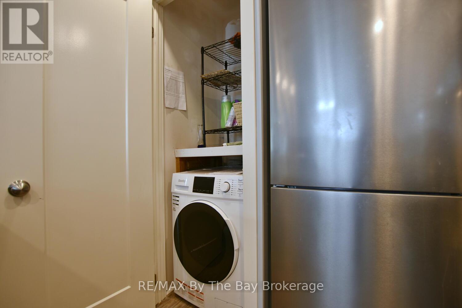 15 Carruthers Street S, Wasaga Beach, Ontario  L9Z 1K2 - Photo 14 - S12934442