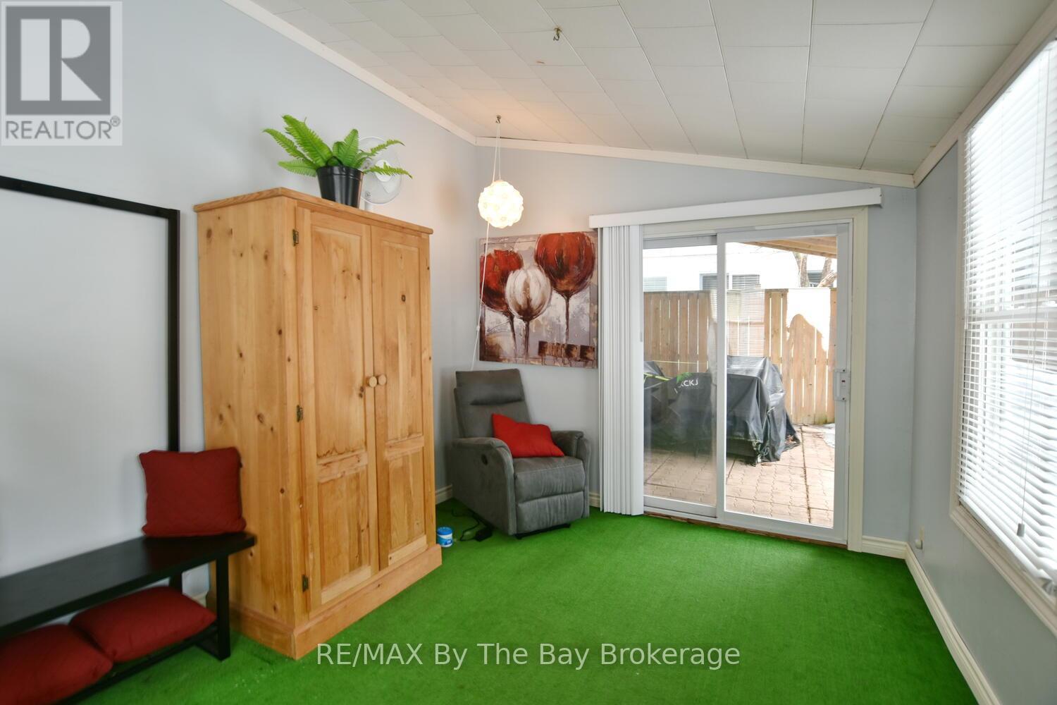 15 Carruthers Street S, Wasaga Beach, Ontario  L9Z 1K2 - Photo 20 - S12934442