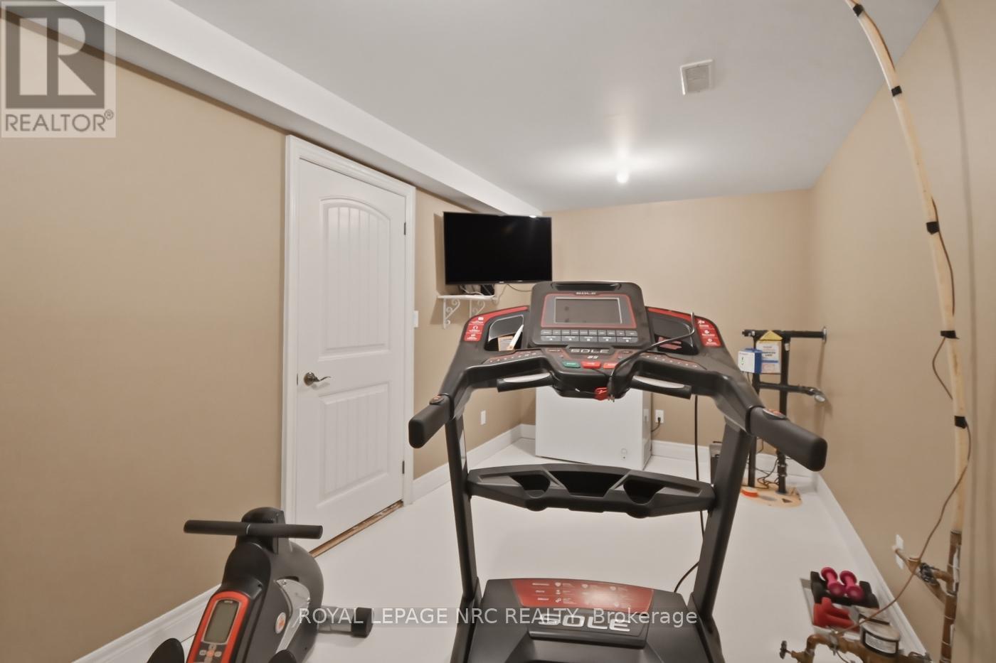 3930 Village Creek Drive, Fort Erie, Ontario  L0S 1S0 - Photo 37 - X12934410