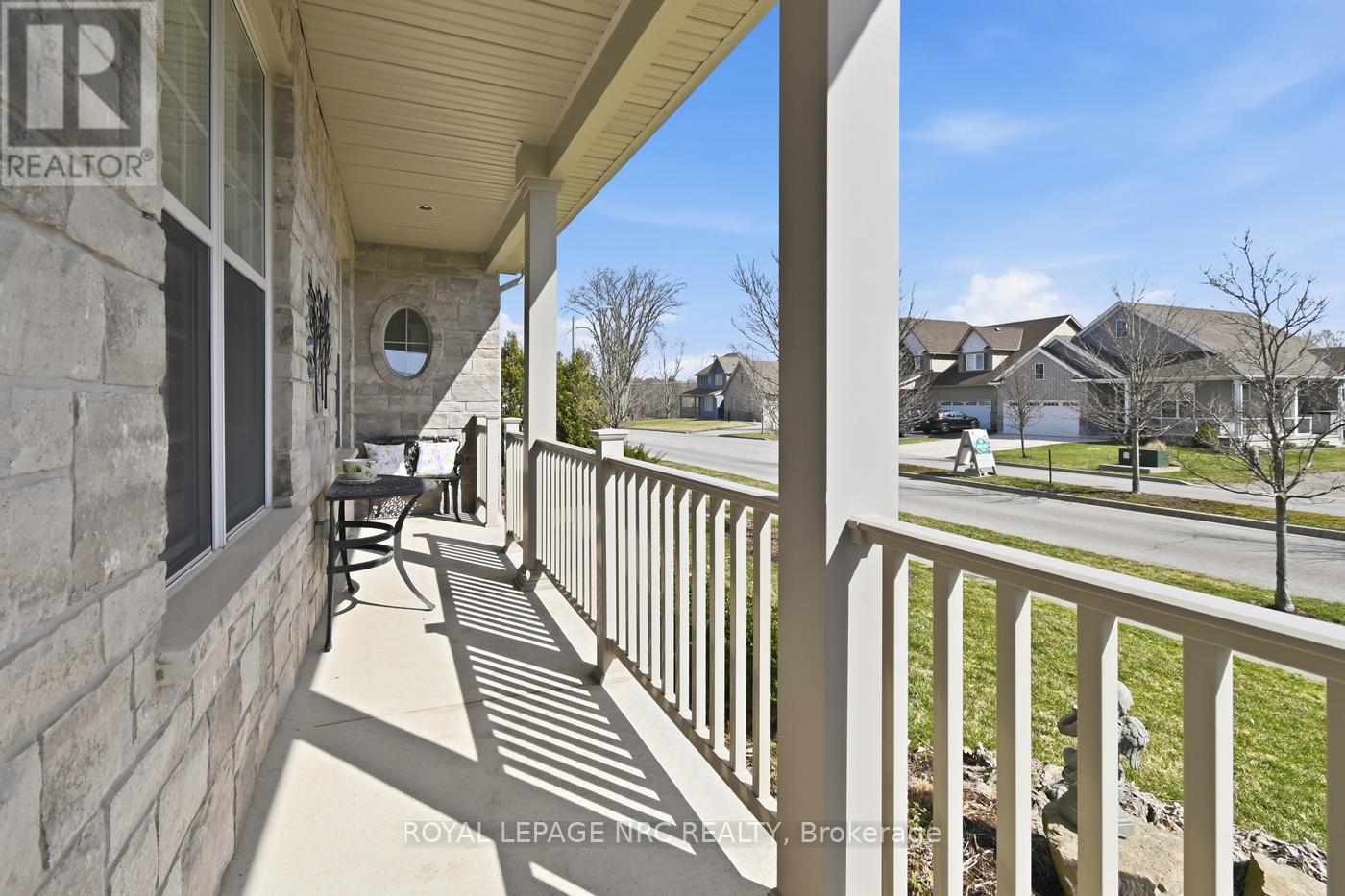 3930 Village Creek Drive, Fort Erie, Ontario  L0S 1S0 - Photo 4 - X12934410