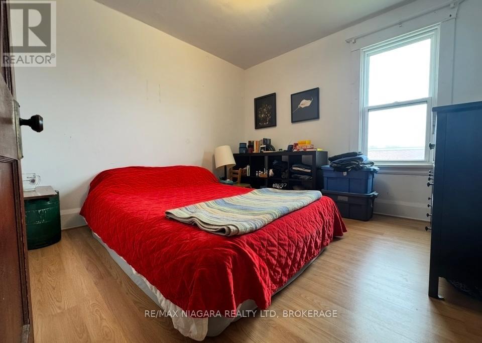 4893 Hunter Street, Niagara Falls, Ontario  L2G 3M8 - Photo 12 - X12934516